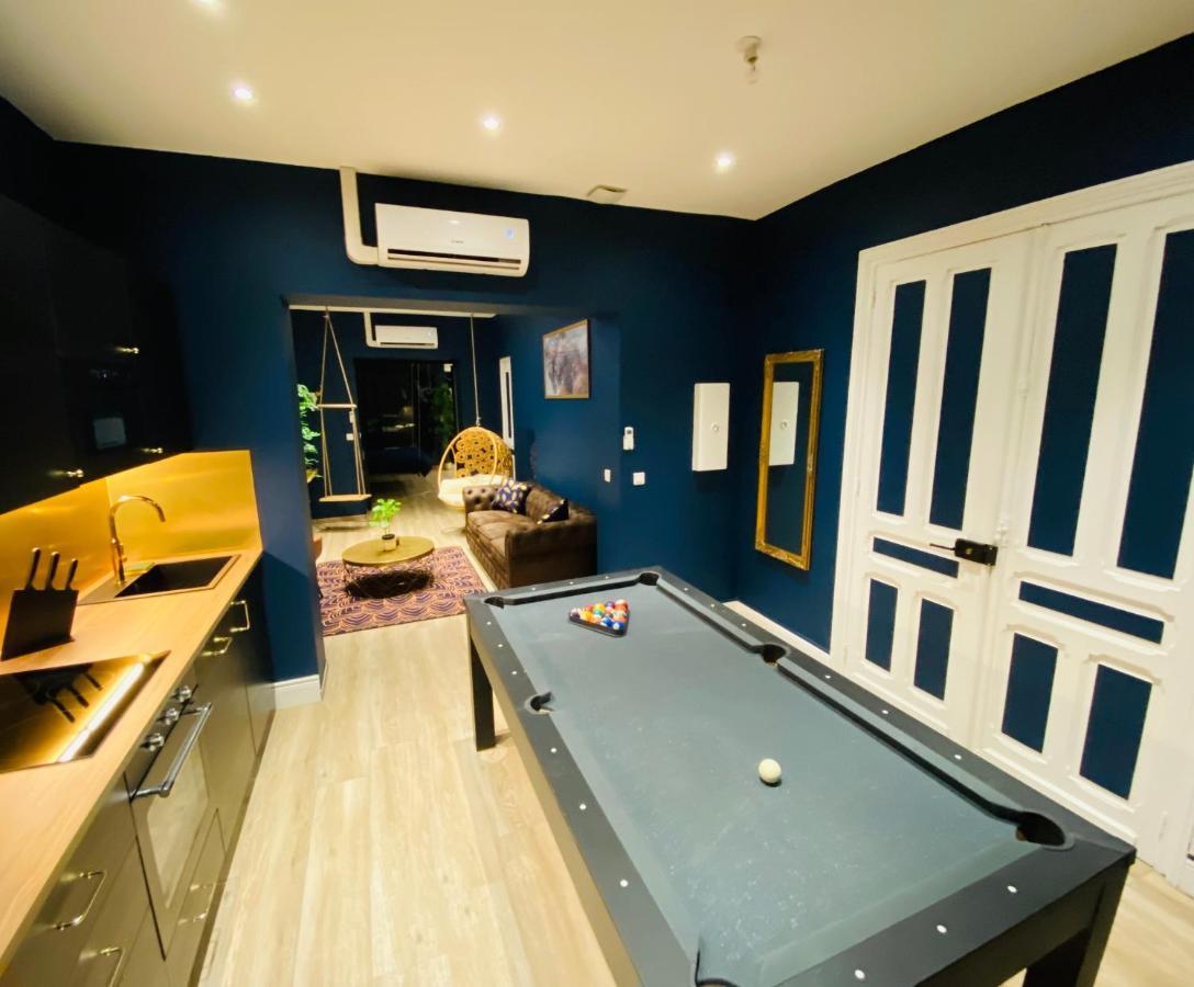 Capsule Temps Suspendu - Balneo, Home Cinema & Billard ヴァランシエンヌ エクステリア 写真